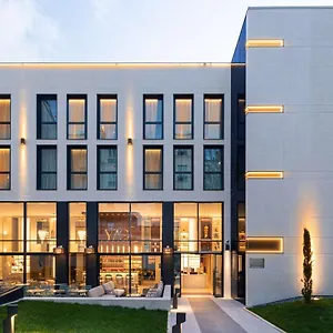 Hotel Yac Paris Clichy, A Member Of Radisson Individuals, Clichy